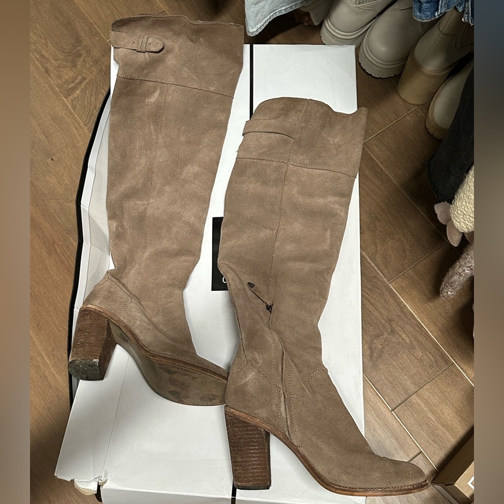 dolce vita okana suede boot